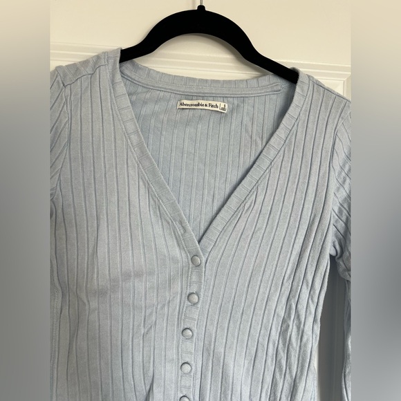 Light Blue A&F Ribbed Cardigan - Picture 5 of 9